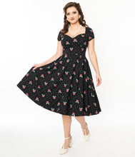 Load image into Gallery viewer, UNIQUE VINTAGE- BLACK DOTTED ROSE PRINT DRESS