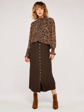 Load image into Gallery viewer, APRICOT- ANIMAL PRINT BLOUSE