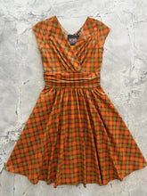 Load image into Gallery viewer, RETROLICIOUS - GRETA PLAID PRINT DRESS
