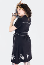 Load image into Gallery viewer, JAWBREAKER - WESTERN FLOWERS SHIRT DRESS
