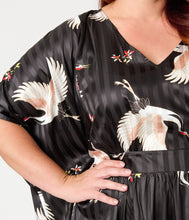 Load image into Gallery viewer, UNIQUE VINTAGE - CRANE PRINT CAFTAN
