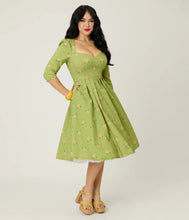 Load image into Gallery viewer, UNIQUE VINTAGE - ROSE PRINT SWING DRESS

