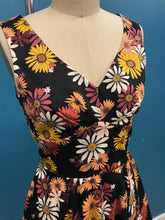 Load image into Gallery viewer, EVA ROSE- DAISY DRESS
