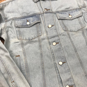 LIGHT WASH DENIM JEAN JACKET