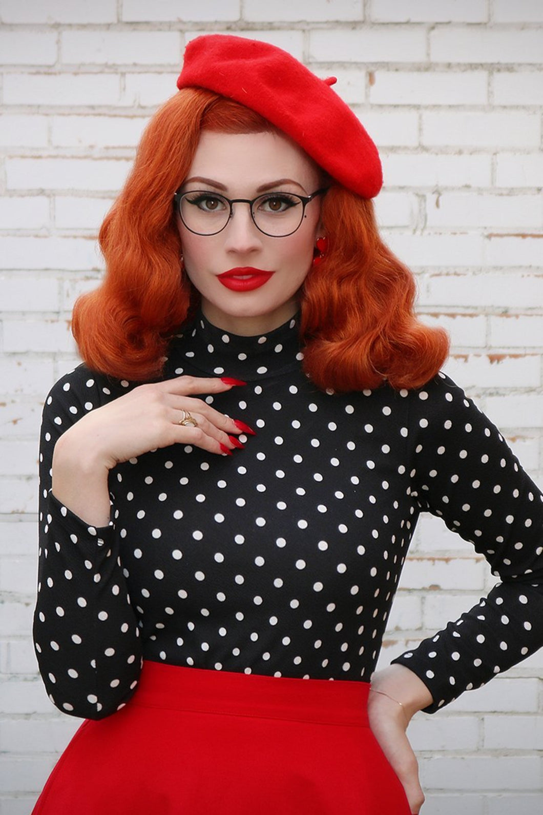 RETROLICIOUS- POLKA DOT MOCK NECK TOP