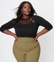 Load image into Gallery viewer, FINAL SALE UNIQUE VINTAGE- 3/4 SLEEVE WEB TOP

