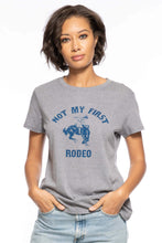 Load image into Gallery viewer, SUB_URBAN RIOT- RODEO TEE BLUSH OR GREY
