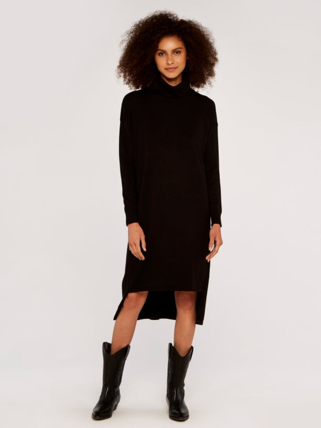 APRICOT- BLACK KNIT DRESS