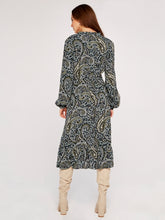 Load image into Gallery viewer, APRICOT- PAISLEY MIDI DRESS
