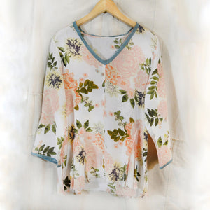 FINAL SALE LJ CHICAGO- DURBIN FLORAL BLOUSE