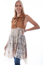 Load image into Gallery viewer, SCULLY- SUEDETTE AND LACE TOP
