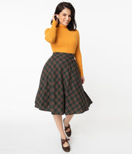 Load image into Gallery viewer, UNIQUE VINTAGE- EMERALD PLAID SKIRT
