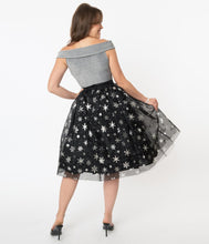 Load image into Gallery viewer, FINAL SALE UNIQUE VINTAGE- SNOWFLAKE SKIRT

